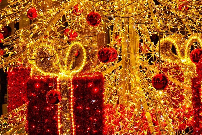 Iluminando la Navidad: Los mejores regalos para amantes de la fotografía en 2023